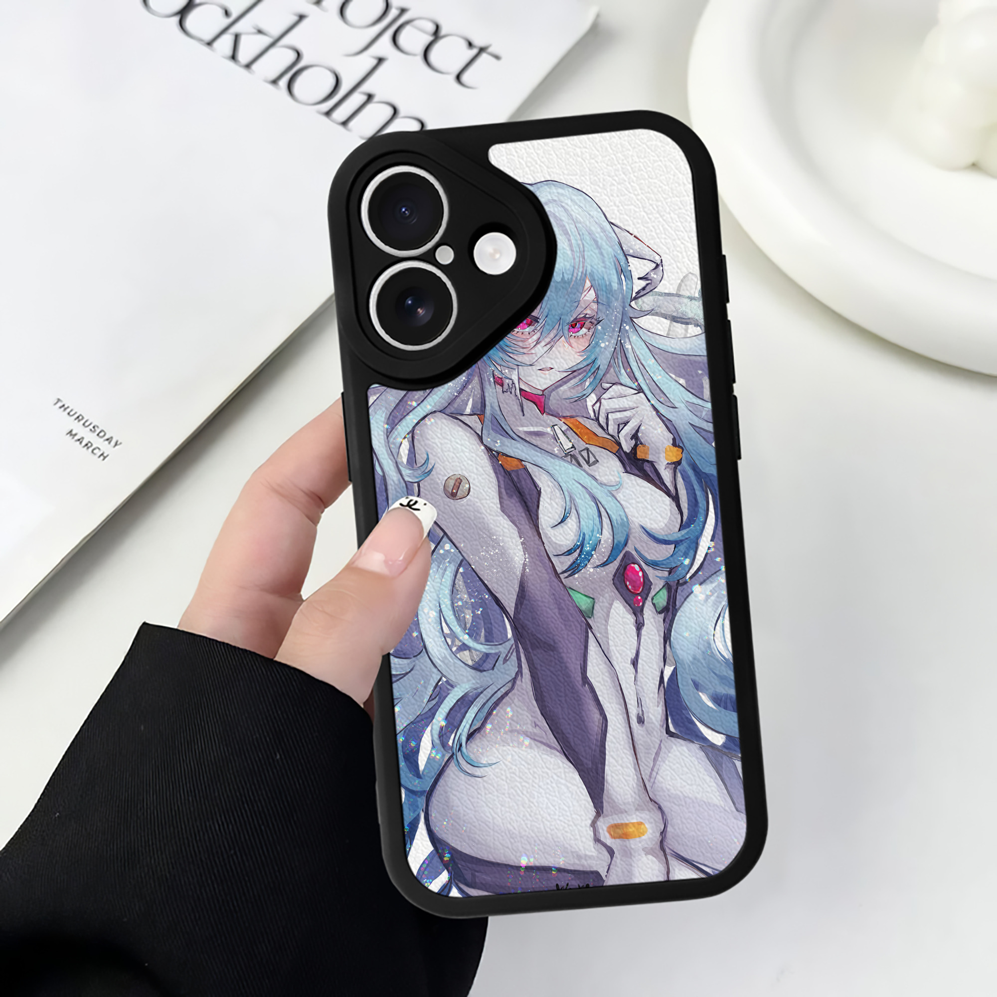（画像用） EVA 新世紀エヴァンゲリオン 【iPhone 16シリーズ対応】シリコンスマホケース（レザー調） 材質：シリコン